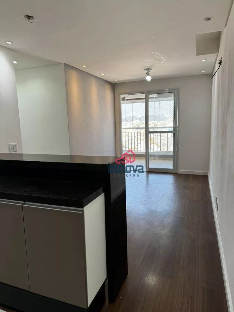 Apartamento à venda com 2 quartos, 63m² - Foto 4