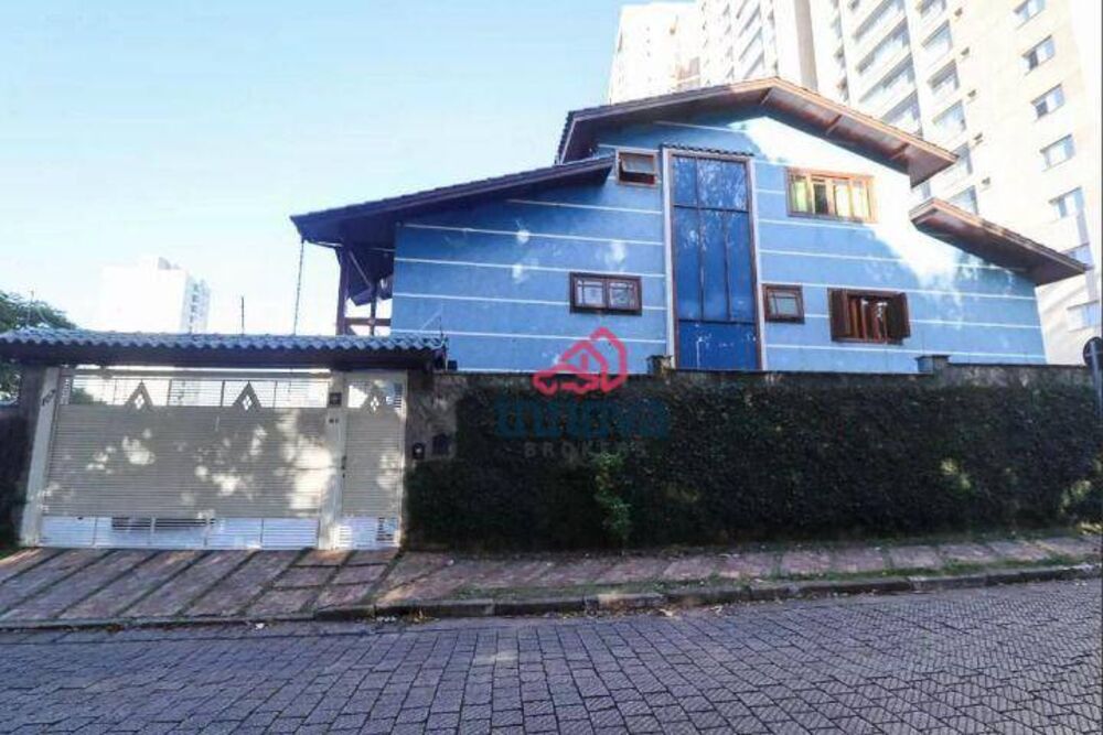 Casa, 4 quartos, 205 m² - Foto 1