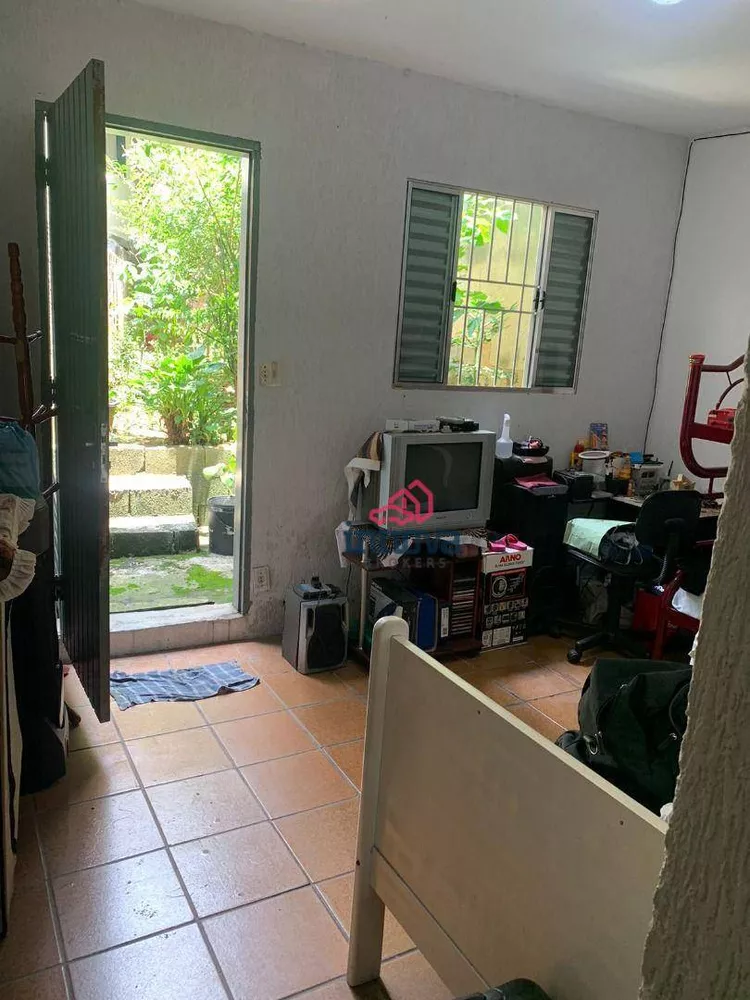 Sobrado à venda com 2 quartos, 199m² - Foto 13