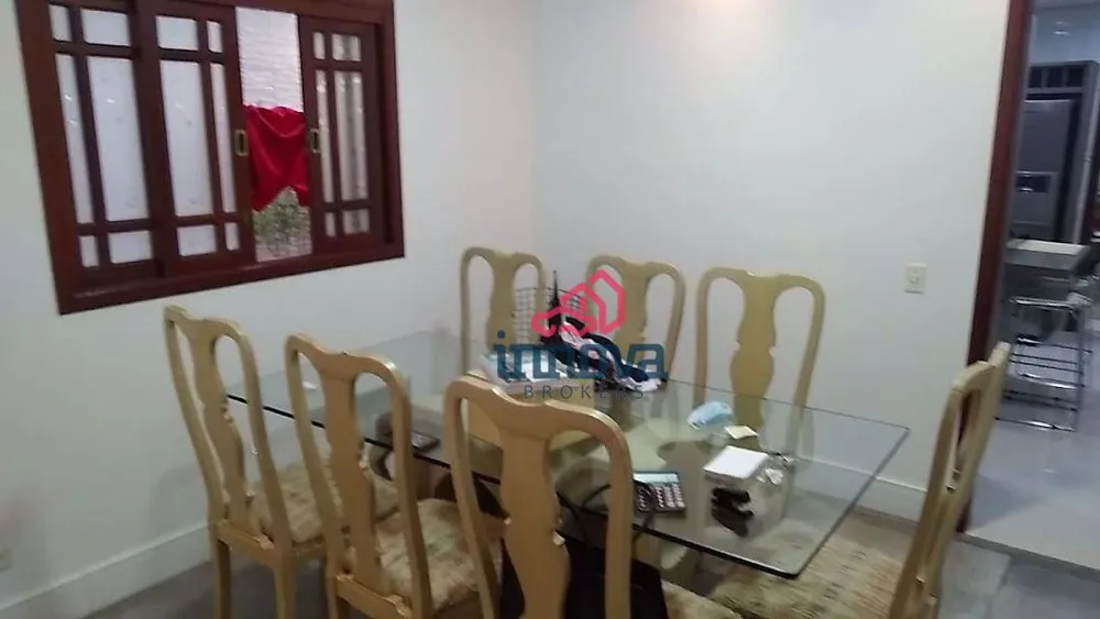 Sobrado, 3 quartos, 220 m² - Foto 2
