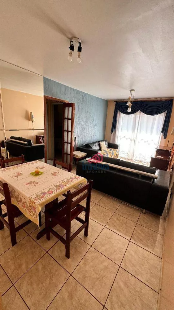 Apartamento à venda com 2 quartos, 64m² - Foto 3