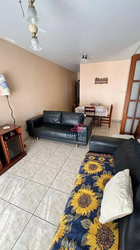 Apartamento à venda com 2 quartos, 64m² - Foto 2