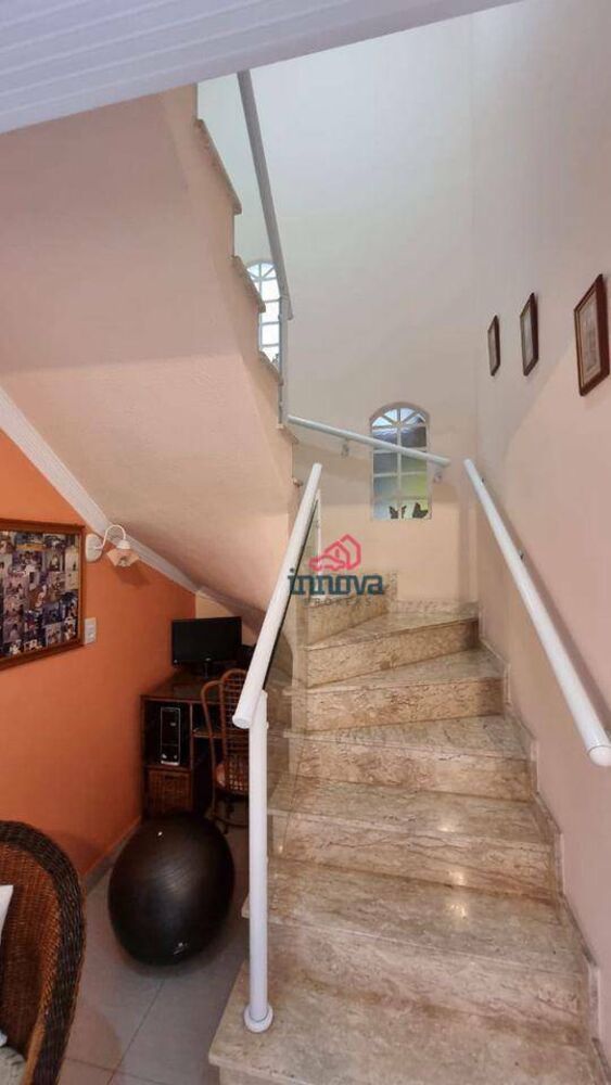 Sobrado, 4 quartos, 192 m² - Foto 4