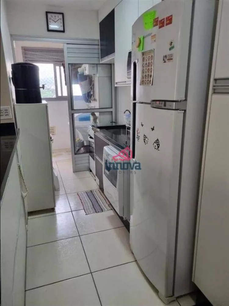 Apartamento à venda com 3 quartos, 83m² - Foto 4