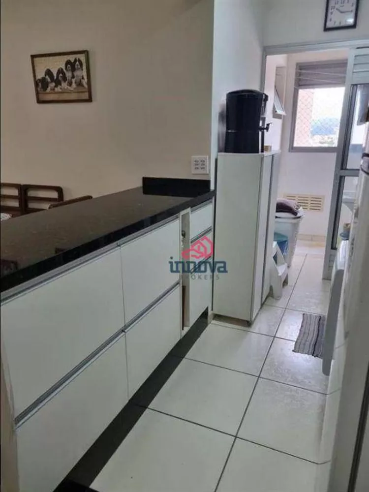 Apartamento à venda com 3 quartos, 83m² - Foto 3