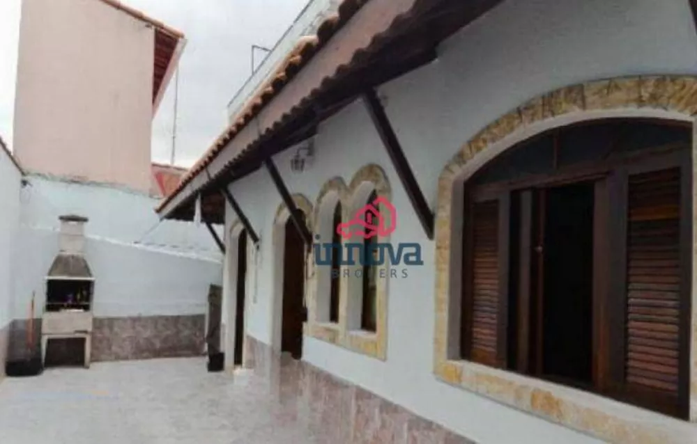 Casa à venda com 4 quartos, 400m² - Foto 1