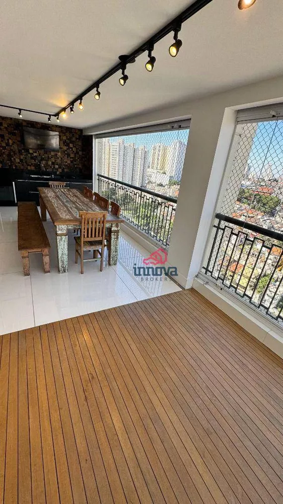 Apartamento à venda com 3 quartos, 182m² - Foto 11