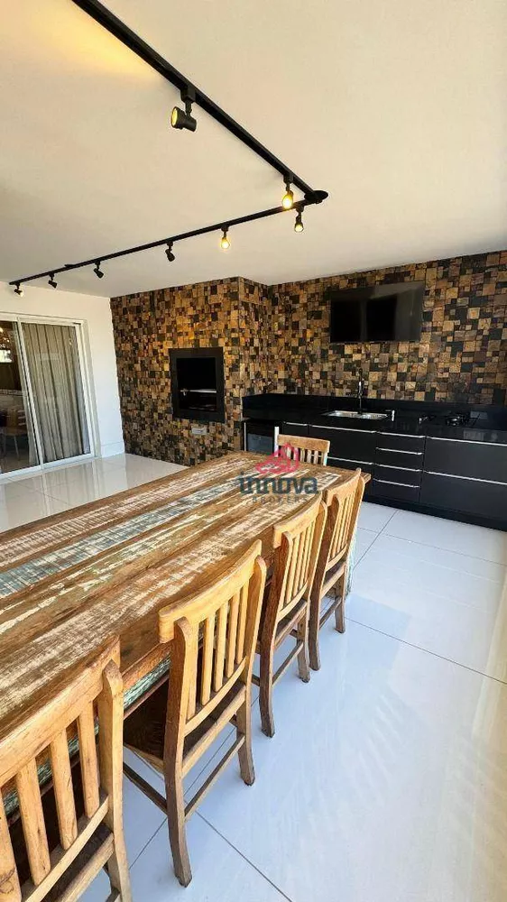 Apartamento à venda com 3 quartos, 182m² - Foto 9