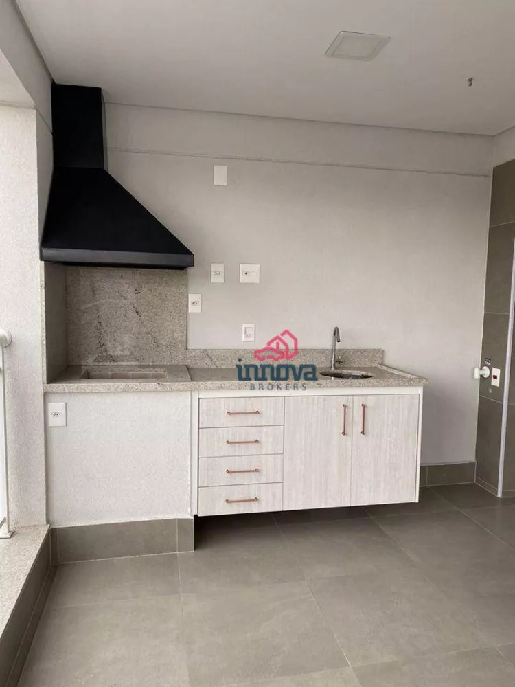 Apartamento à venda com 2 quartos, 67m² - Foto 2