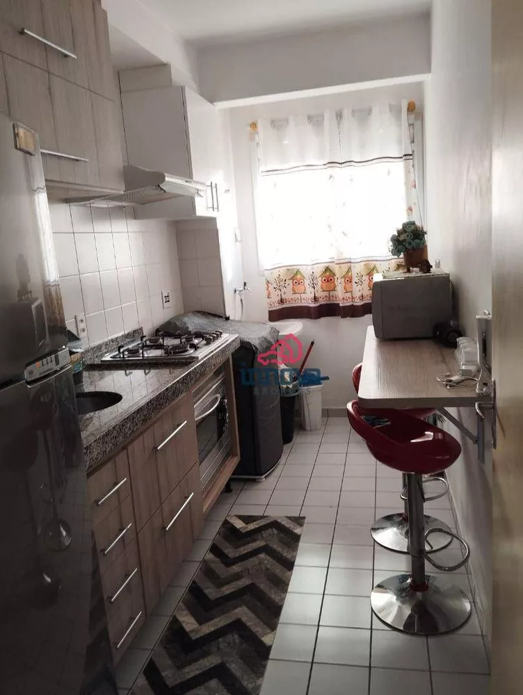 Apartamento à venda com 2 quartos, 50m² - Foto 11