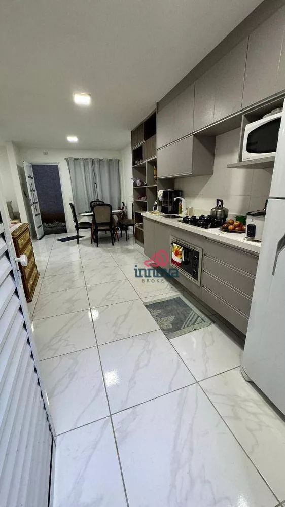 Apartamento à venda com 2 quartos, 42m² - Foto 3