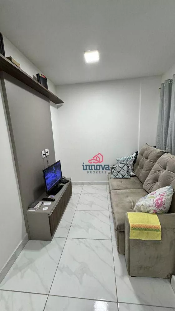 Apartamento à venda com 2 quartos, 42m² - Foto 2