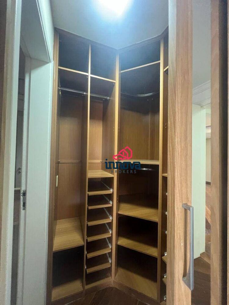 Apartamento para alugar com 3 quartos, 120m² - Foto 26