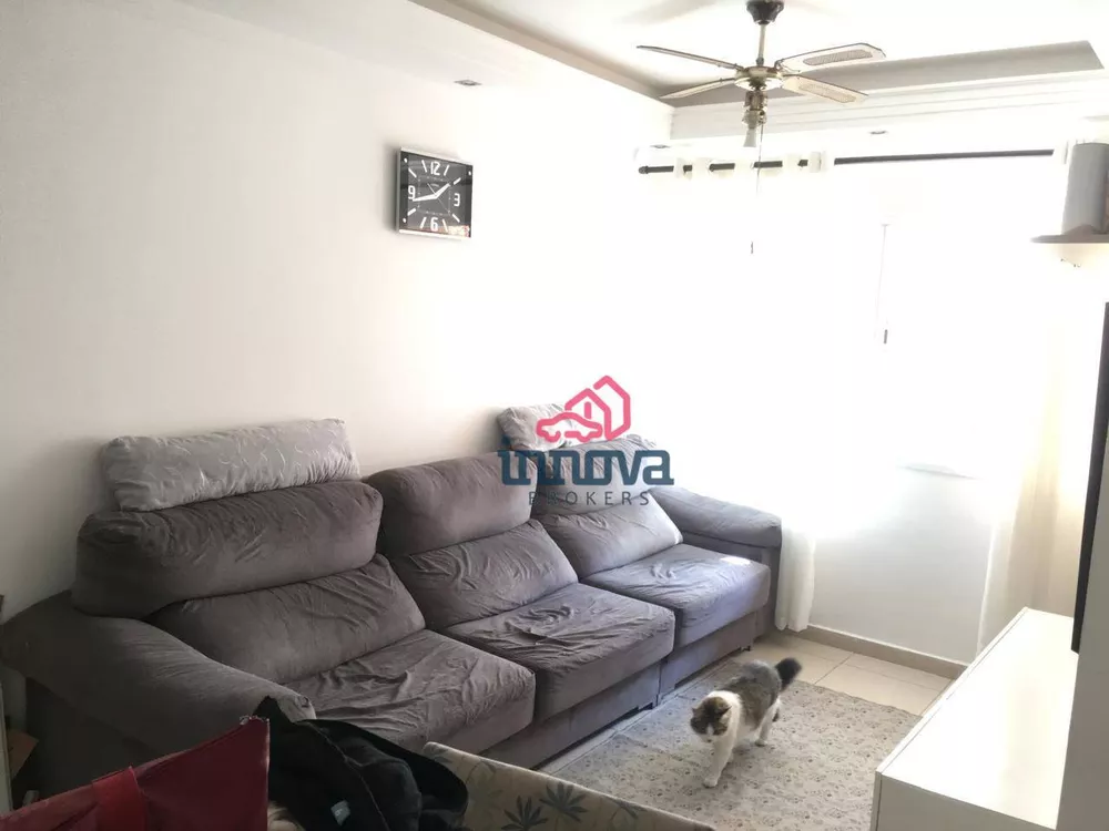 Apartamento à venda com 3 quartos, 63m² - Foto 2