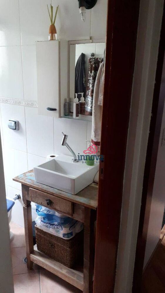 Casa, 3 quartos, 240 m² - Foto 6