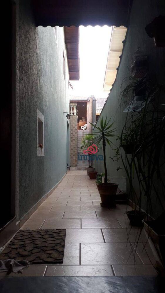 Casa, 3 quartos, 240 m² - Foto 11