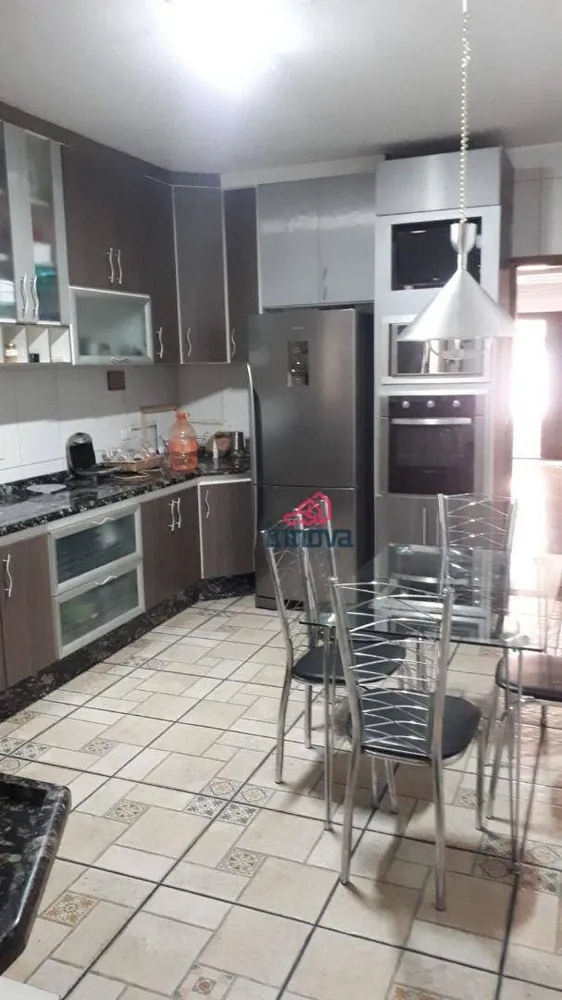 Casa, 3 quartos, 240 m² - Foto 30