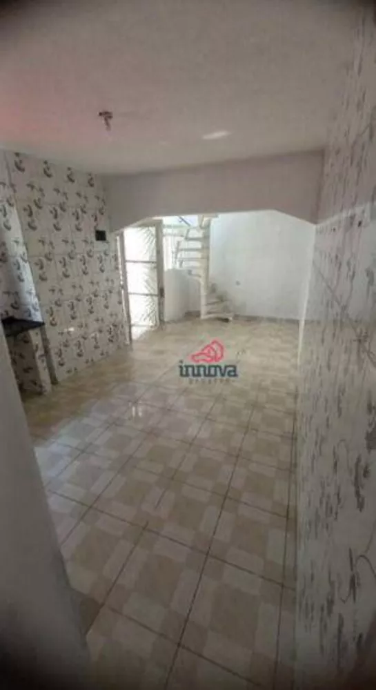 Casa à venda com 6 quartos, 141m² - Foto 10