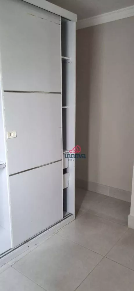 Apartamento para alugar com 3 quartos, 90m² - Foto 2