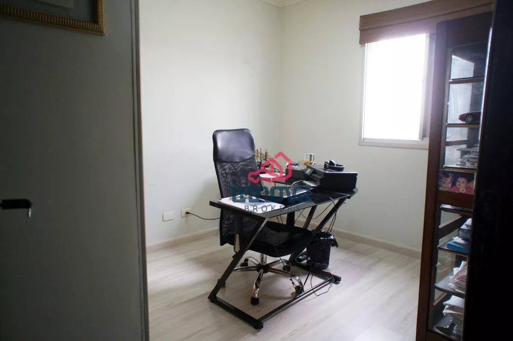 Apartamento à venda com 3 quartos, 137m² - Foto 8