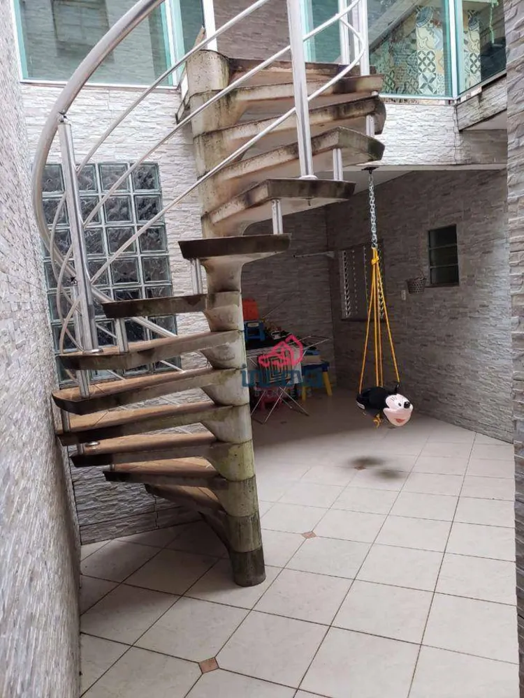Casa, 3 quartos, 218 m² - Foto 15