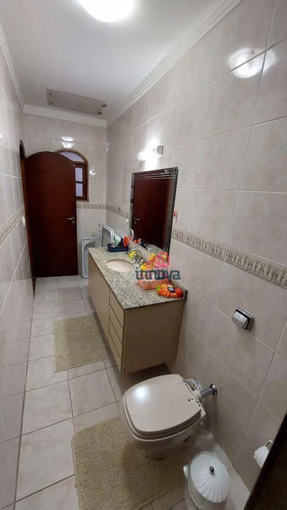 Casa, 3 quartos, 218 m² - Foto 18