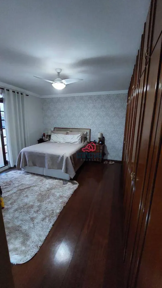 Casa, 3 quartos, 218 m² - Foto 16