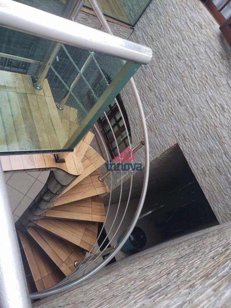 Casa, 3 quartos, 218 m² - Foto 13