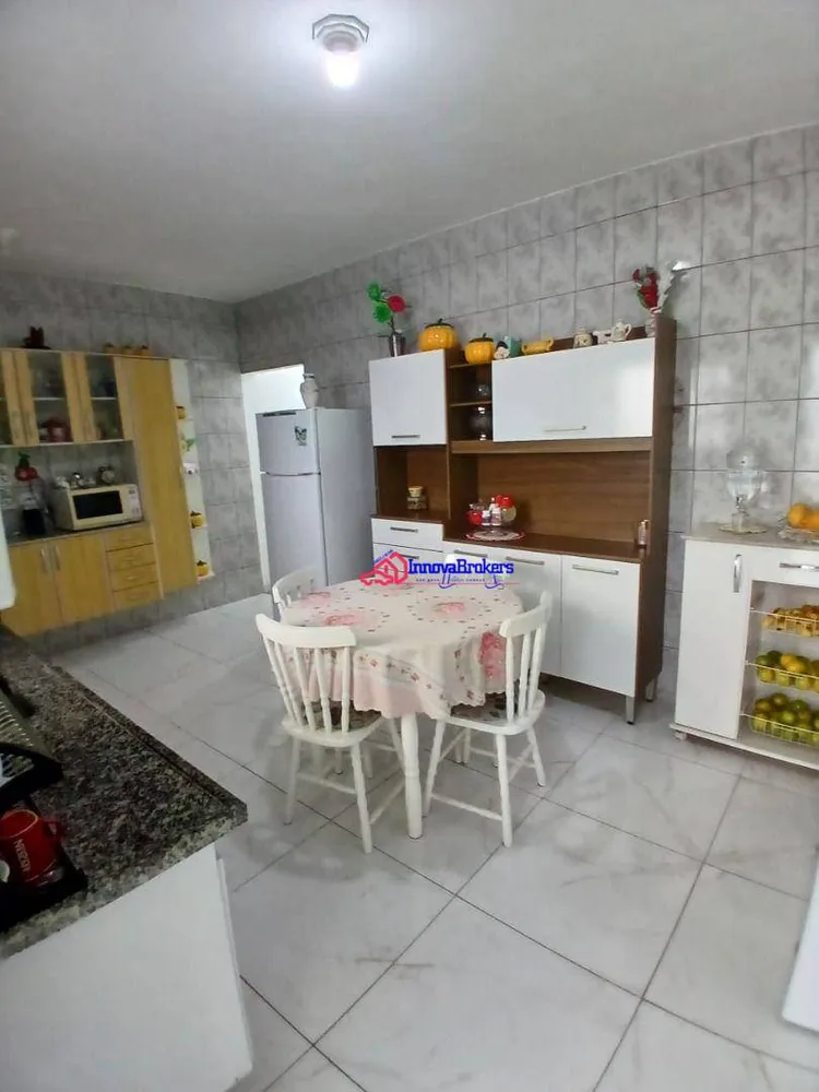 Sobrado, 2 quartos, 223 m² - Foto 3