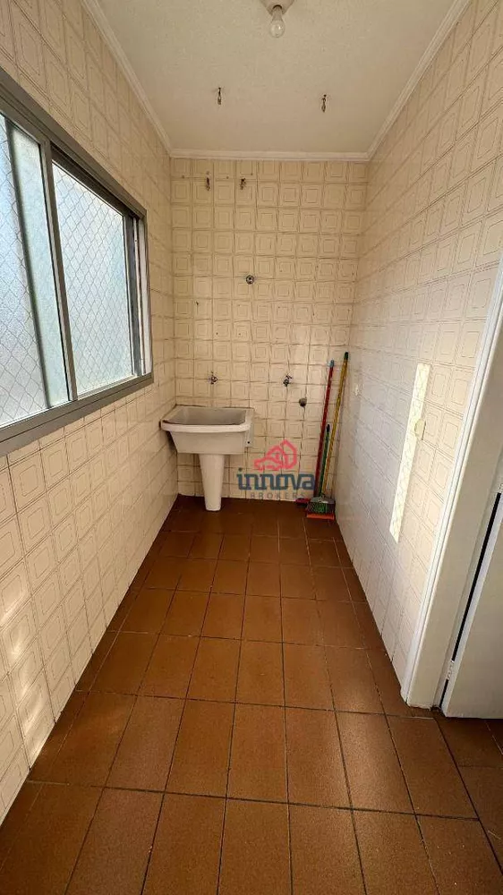 Apartamento para alugar com 2 quartos, 75m² - Foto 4