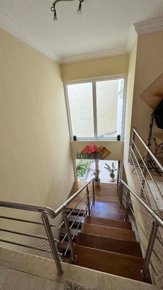 Sobrado, 3 quartos, 353 m² - Foto 2
