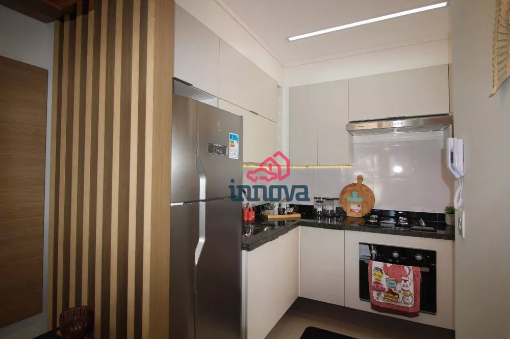 Apartamento à venda com 2 quartos, 42m² - Foto 3