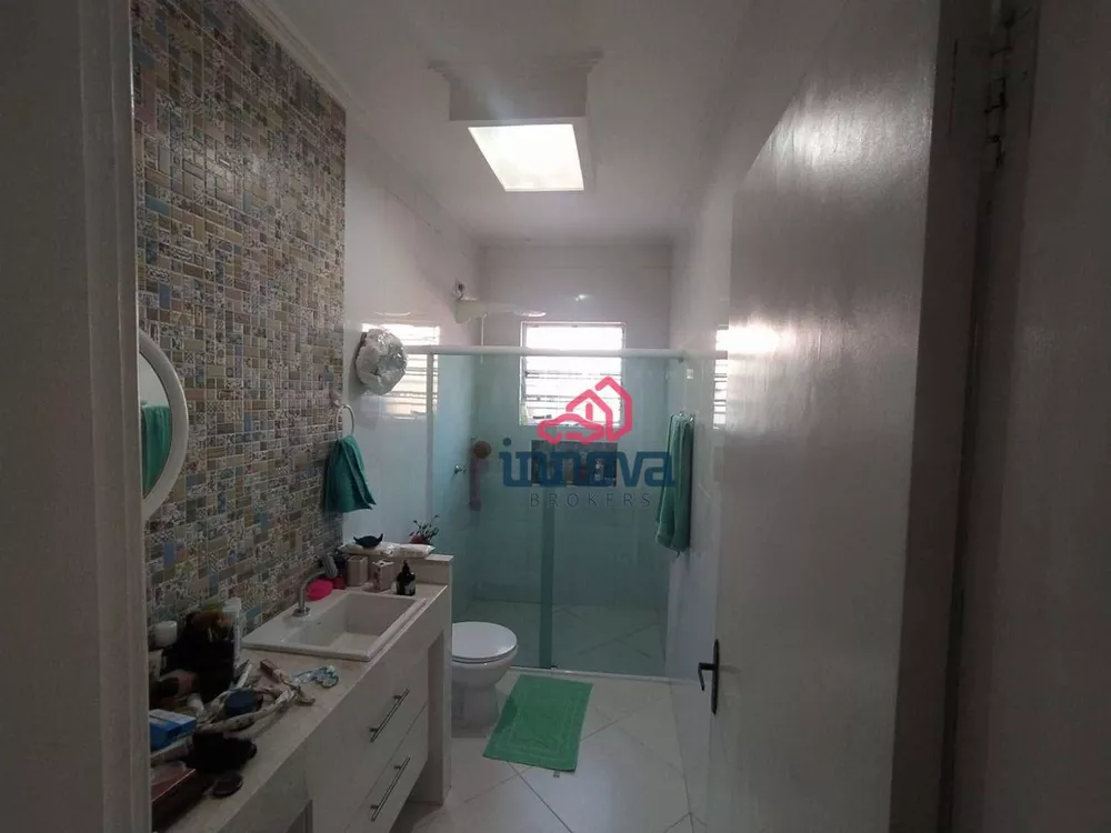 Sobrado à venda com 4 quartos, 195m² - Foto 2