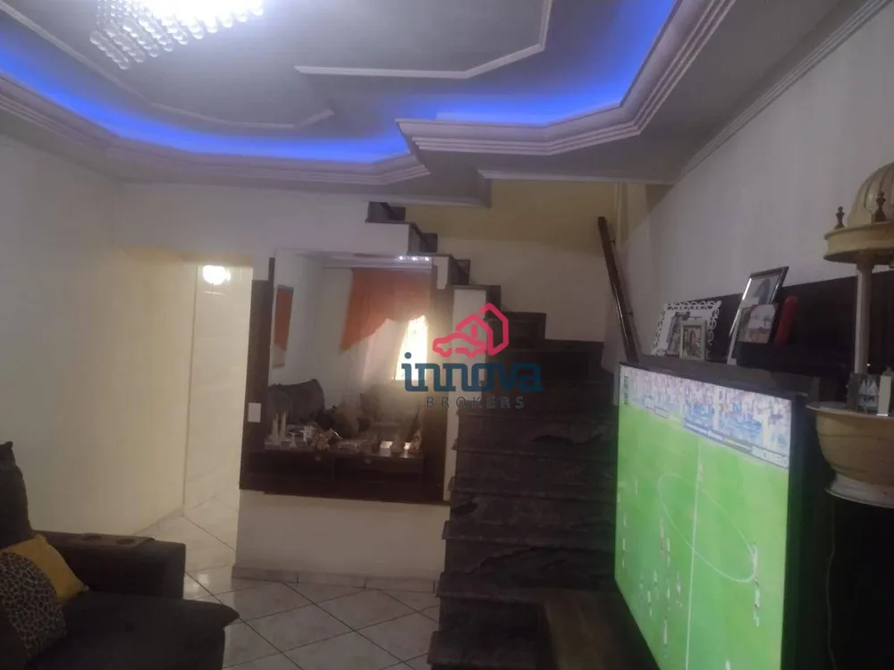 Sobrado, 3 quartos, 239 m² - Foto 2