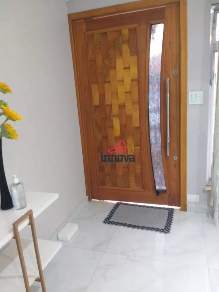 Sobrado, 3 quartos, 315 m² - Foto 1