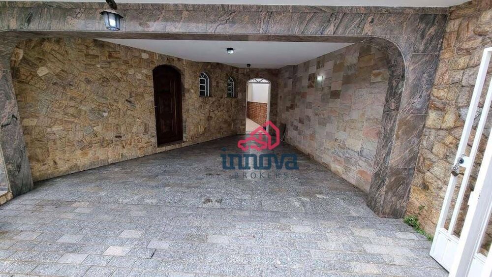 Sobrado, 4 quartos, 219 m² - Foto 2