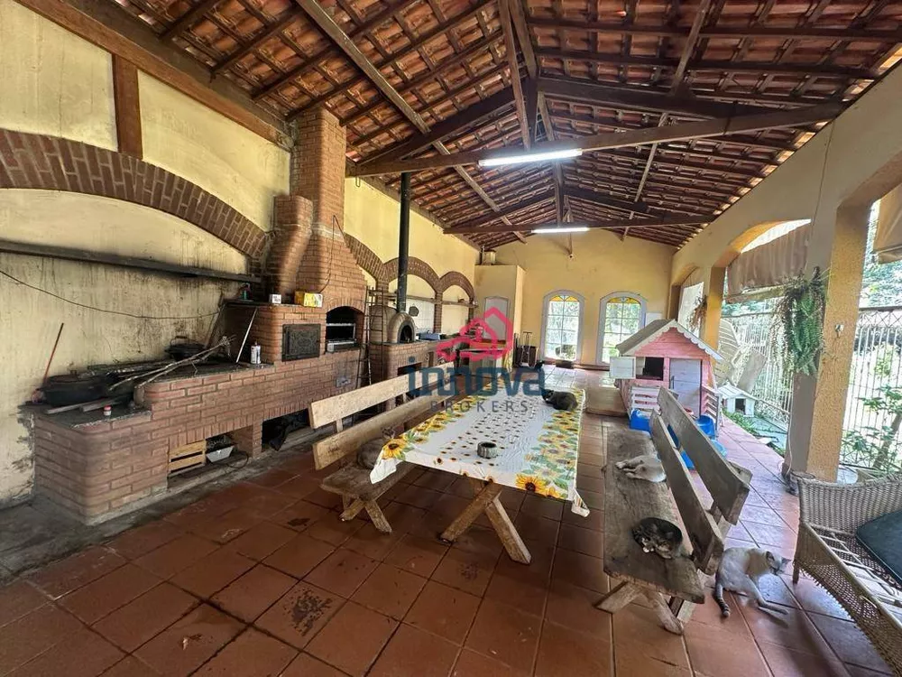 Chácara à venda com 4 quartos, 4500M2 - Foto 1