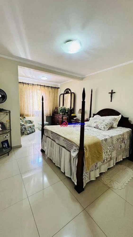 Sobrado, 3 quartos, 169 m² - Foto 1