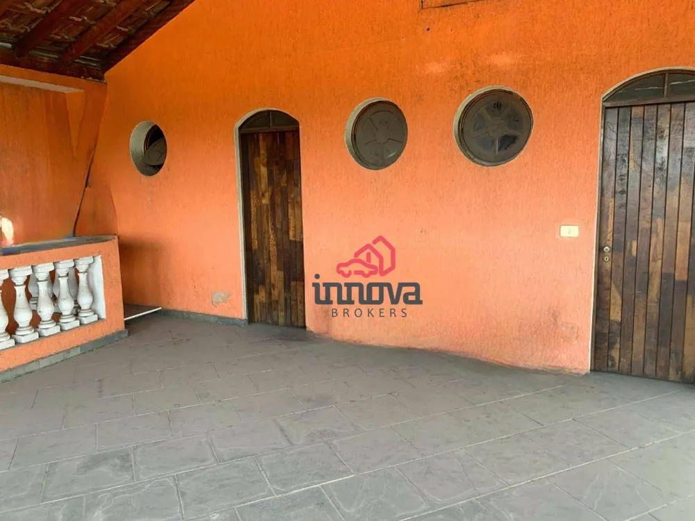 Sobrado, 3 quartos, 395 m² - Foto 1