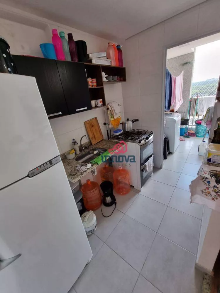 Apartamento à venda com 2 quartos, 50m² - Foto 2