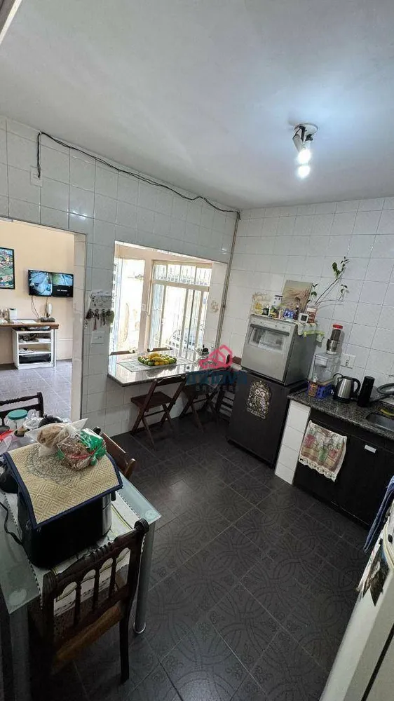 Casa, 3 quartos, 228 m² - Foto 4