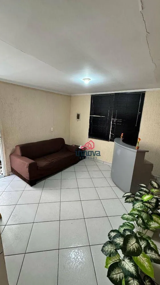 Casa, 3 quartos, 228 m² - Foto 2