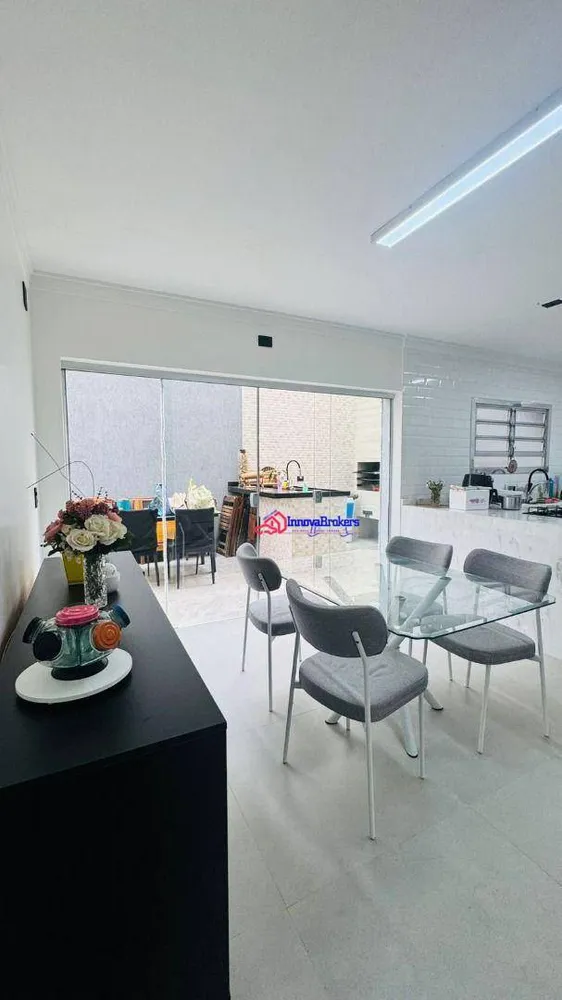 Sobrado, 3 quartos, 210 m² - Foto 2