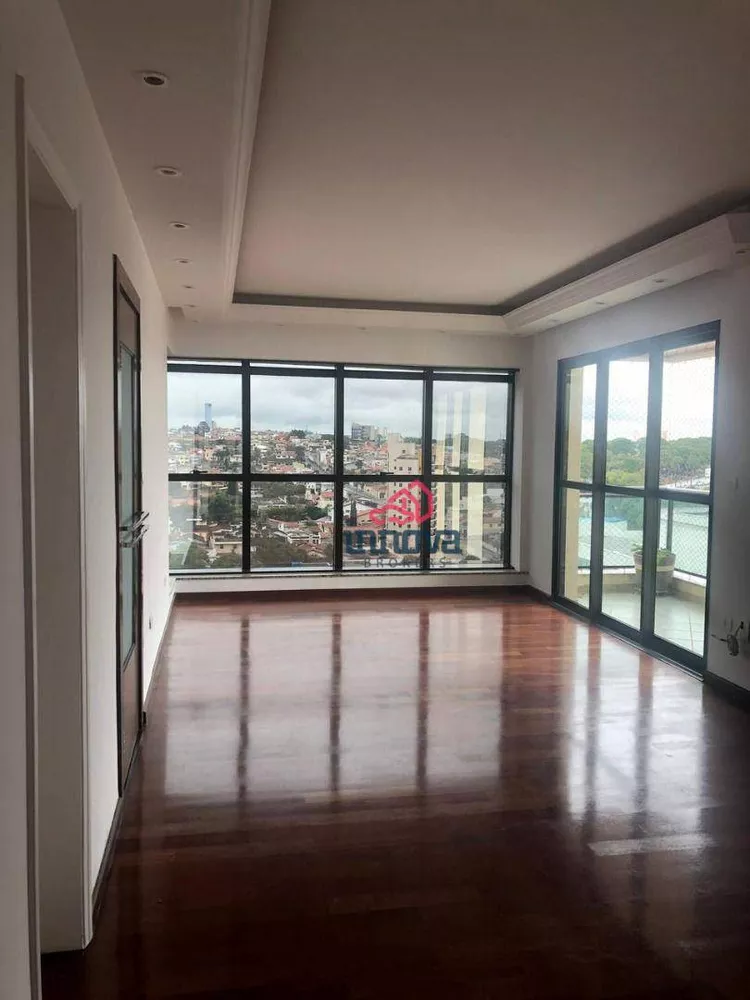 Apartamento à venda com 3 quartos, 145m² - Foto 2