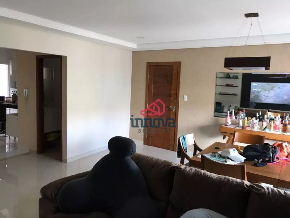 Sobrado à venda com 3 quartos, 224m² - Foto 4