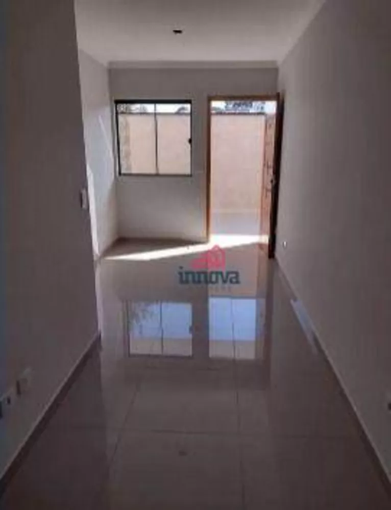 Apartamento à venda com 1 quarto, 32m² - Foto 2