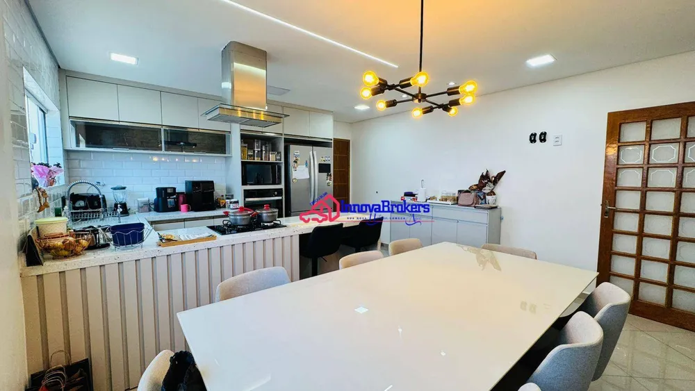Sobrado, 3 quartos, 289 m² - Foto 3