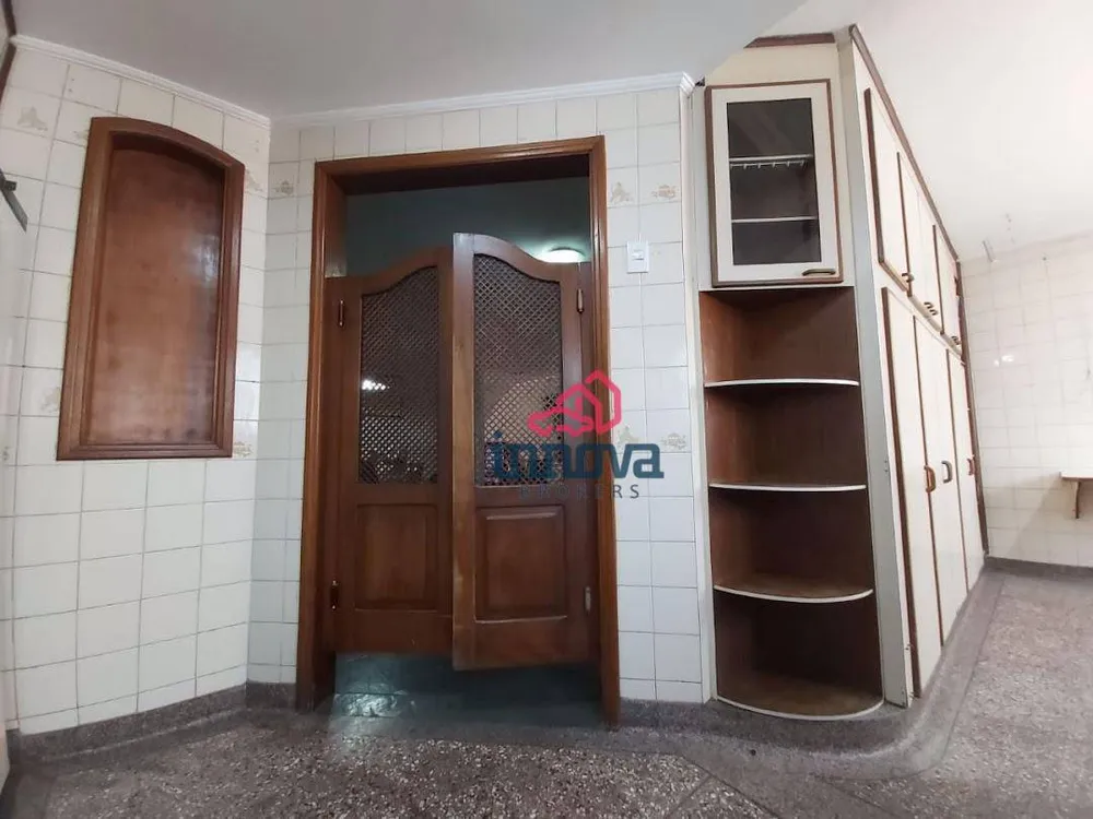 Sobrado, 4 quartos, 240 m² - Foto 4