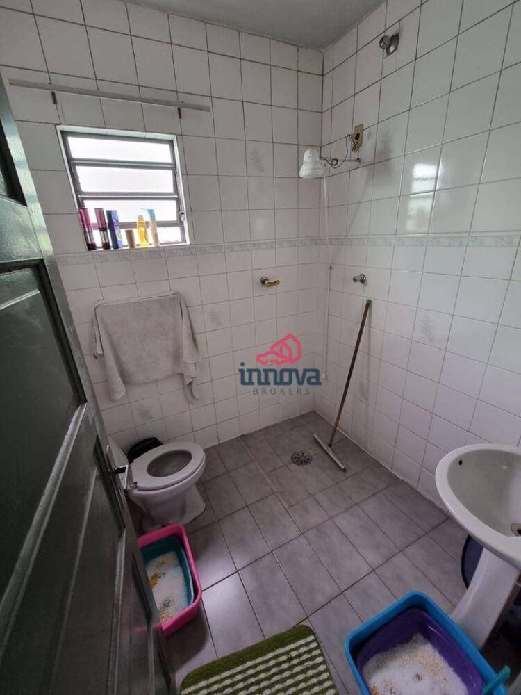 Casa à venda com 3 quartos, 248m² - Foto 4