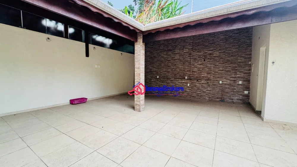 Sobrado, 3 quartos, 227 m² - Foto 3